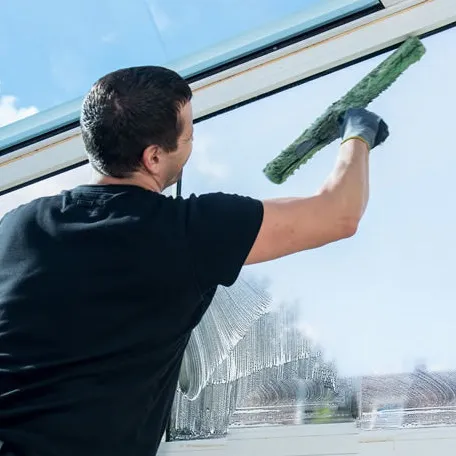 Limpieza de Fachadas y vidrios